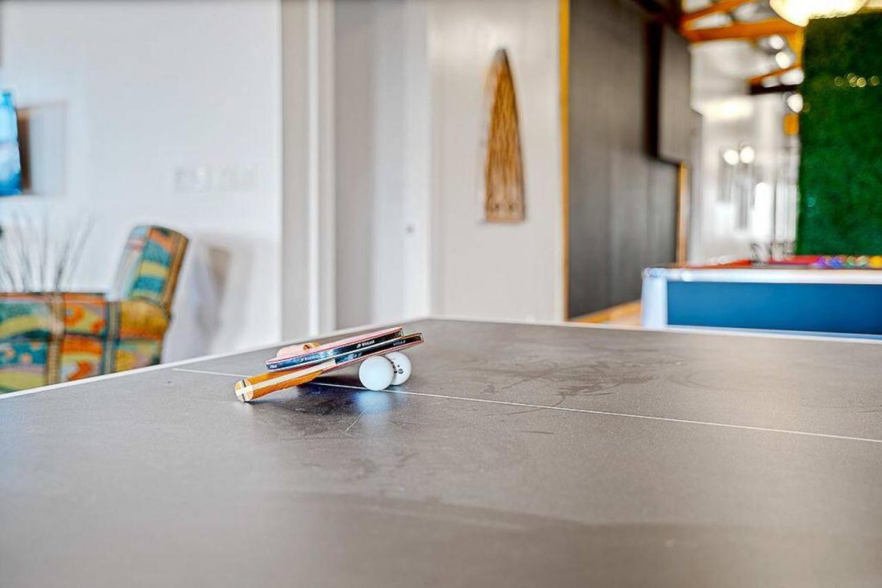Holiday home 4k Sqft Loft Gym, Tv Wall, Pool, Table Ping Pong *
