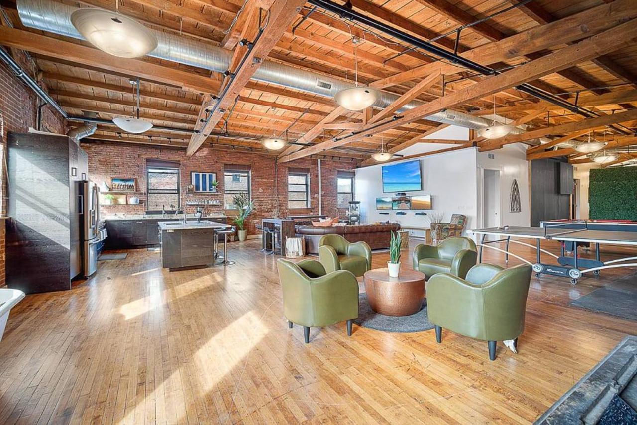 4k Sqft Loft Gym, Tv Wall, Pool, Table Ping Pong Сasa de vacaciones